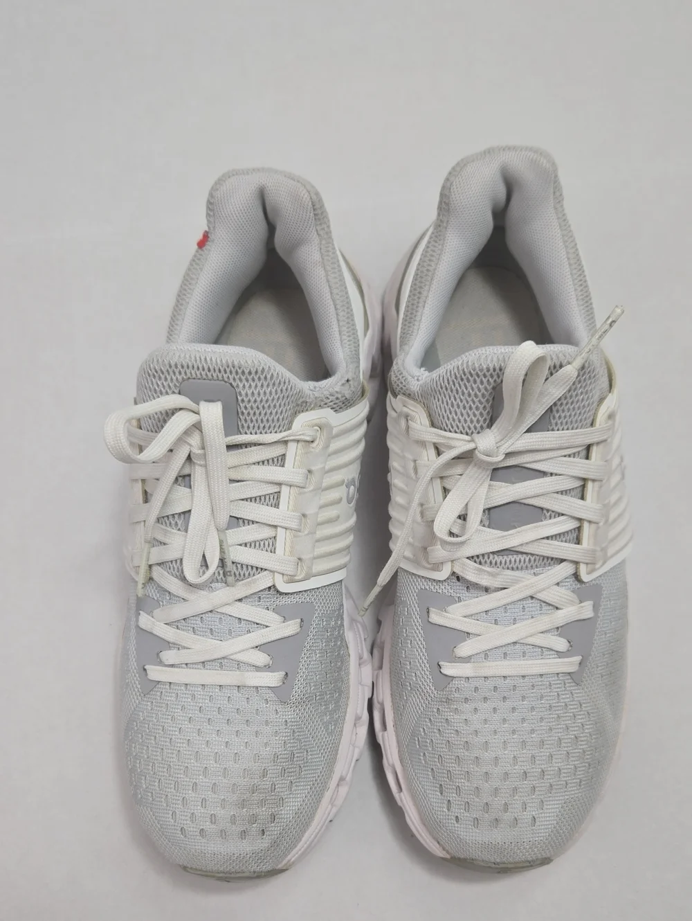 Size 7.5 - ON Cloudswift Glacier Women Running Workout Gym